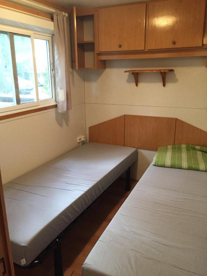 Mobil-Home 4-6 Personnes Сен-Жюльен-ан-Борн Экстерьер фото