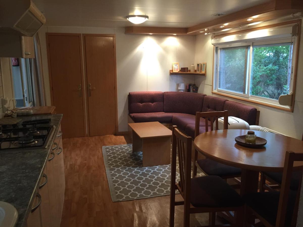 Mobil-Home 4-6 Personnes Сен-Жюльен-ан-Борн Экстерьер фото